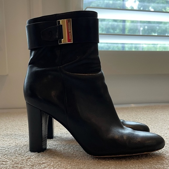 MICHAEL Michael Kors Shoes - Michael Kors boots 8.5